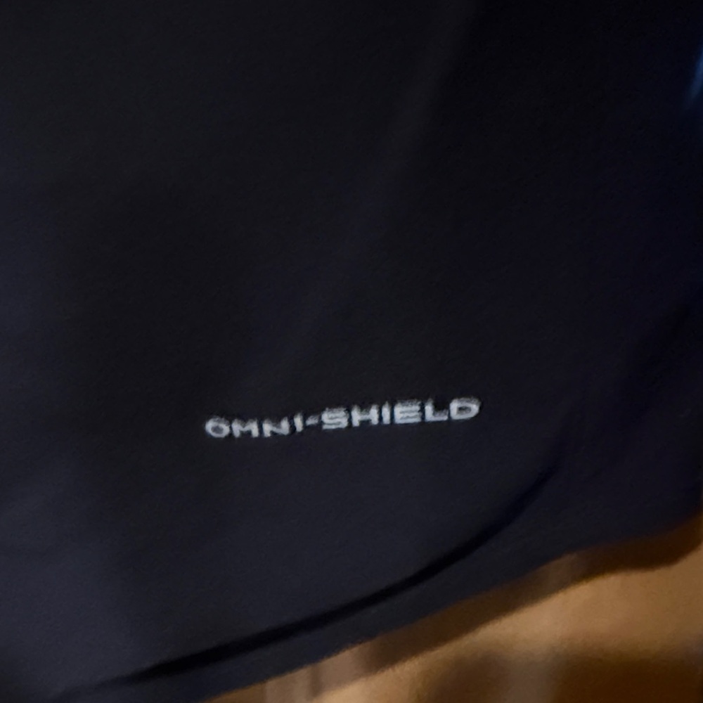 Columbia Black Cargo Capri Omnishield. - Picture 4 of 6